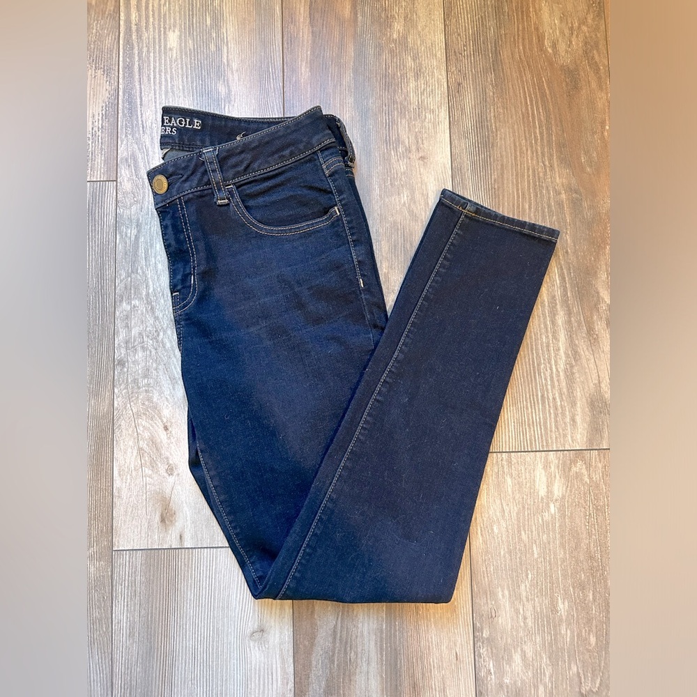 America Eagle Dark Wash Skinny Jeans